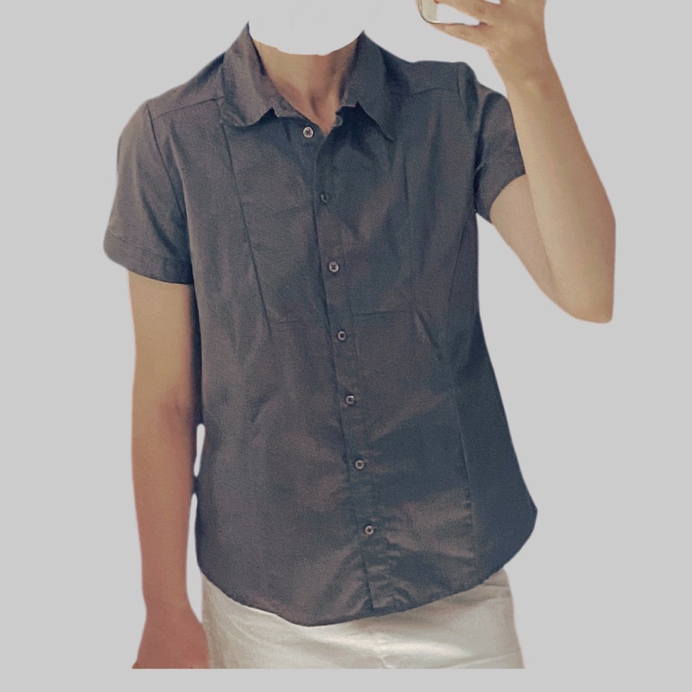Women’s Tailored Short-Sleeved Shirt – Size 8